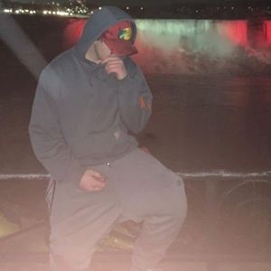 Meet your Posher, Jeffery